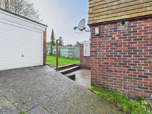 Photo 16- click for photo gallery